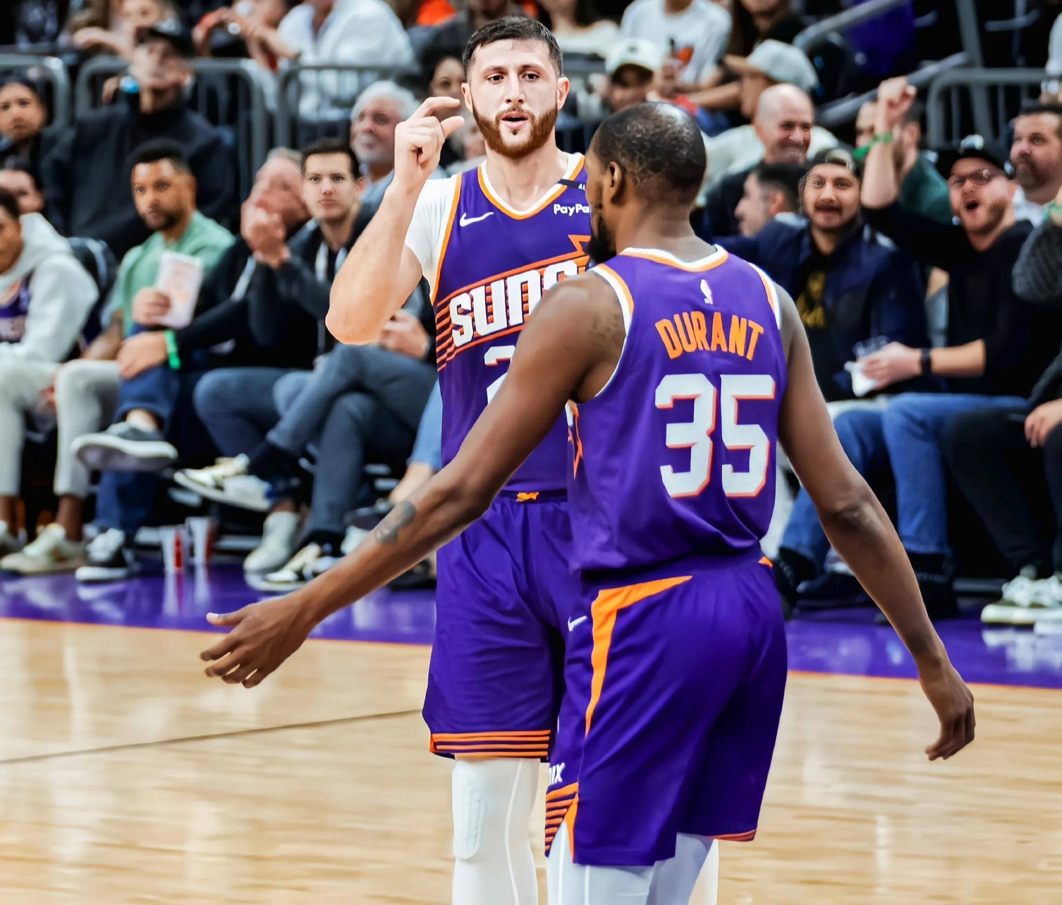 太阳惨败开拓者，布克多次失手