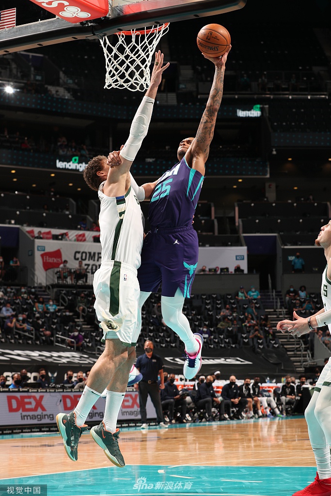 开云体育平台APP-雄鹿大胜黄蜂保持不败