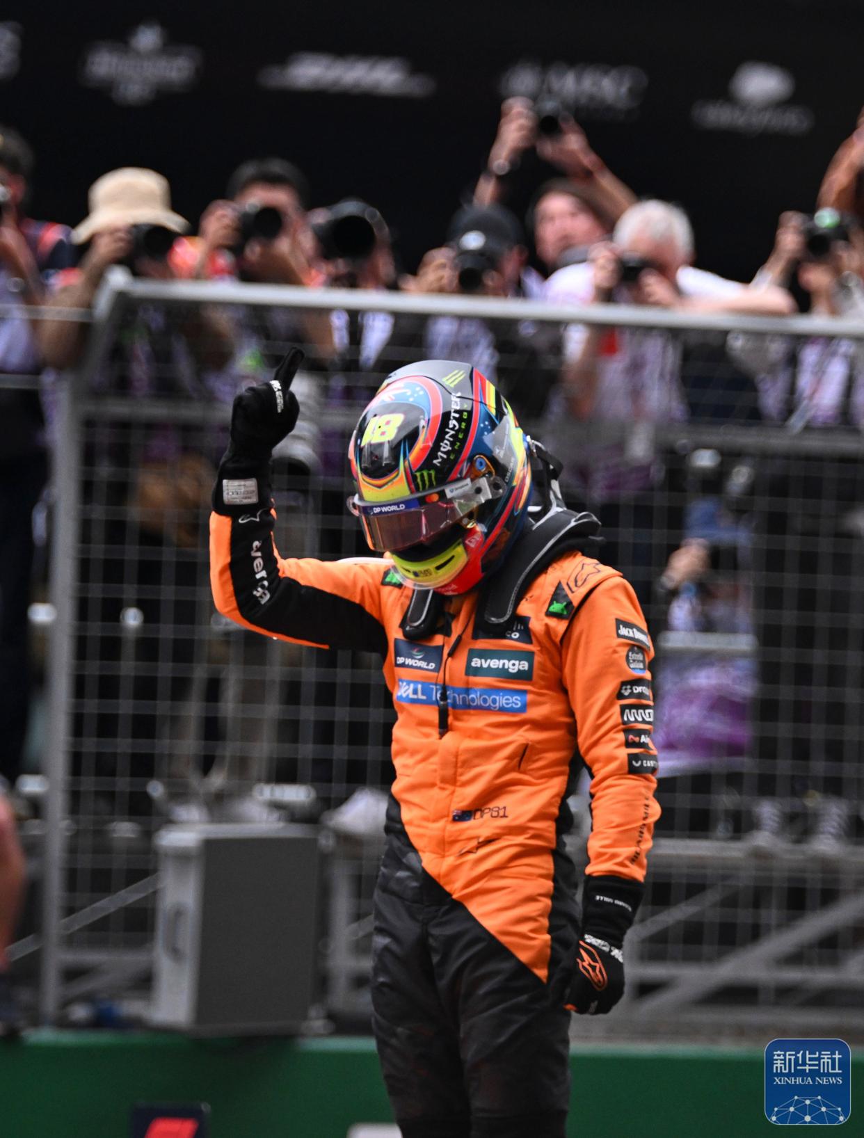 开云下载-雷诺车队轻取红牛二队，皮亚斯特里带队取胜的简单介绍