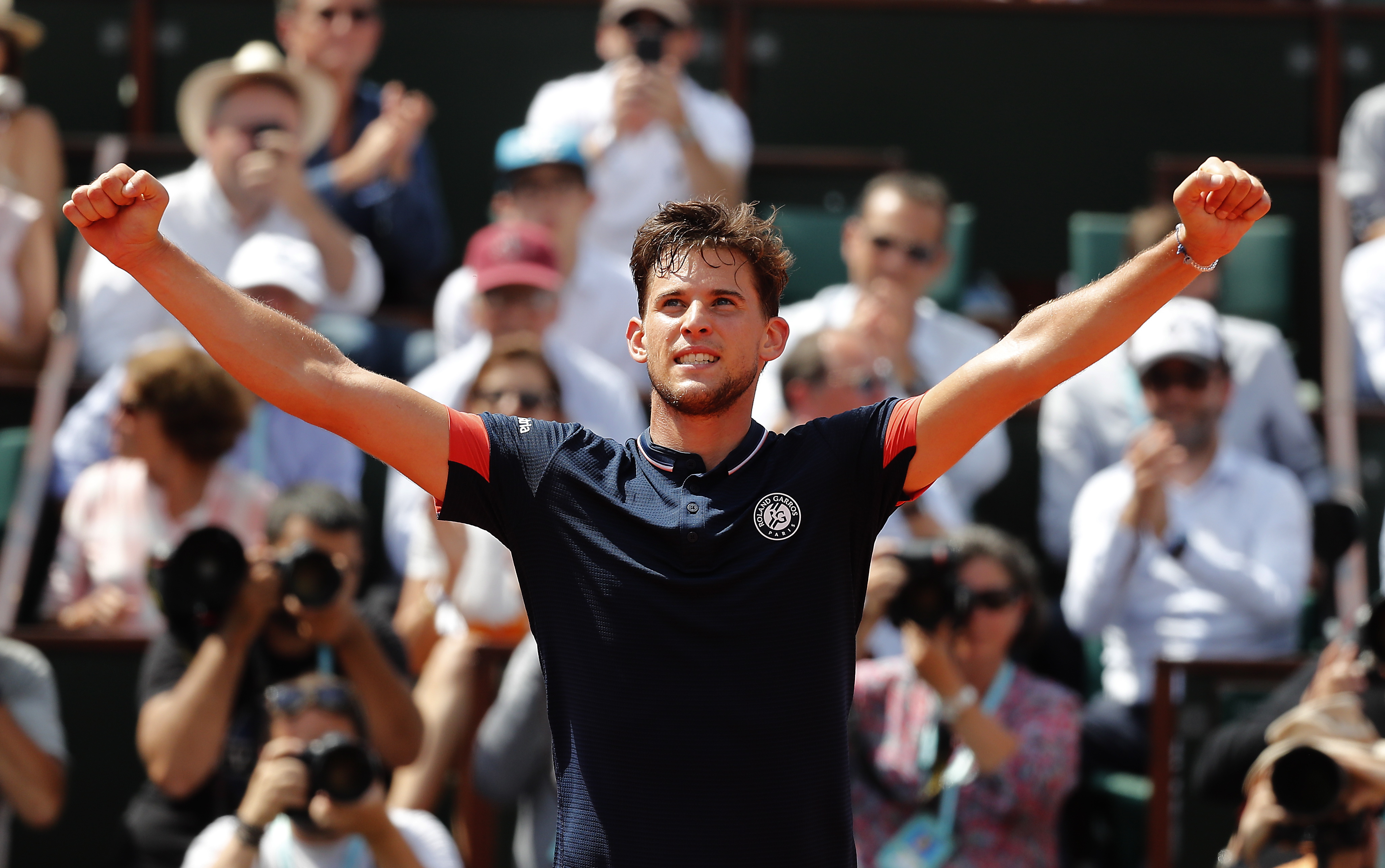 开云体育中国-法网完胜拉沃尔杯，蒂姆高光表现