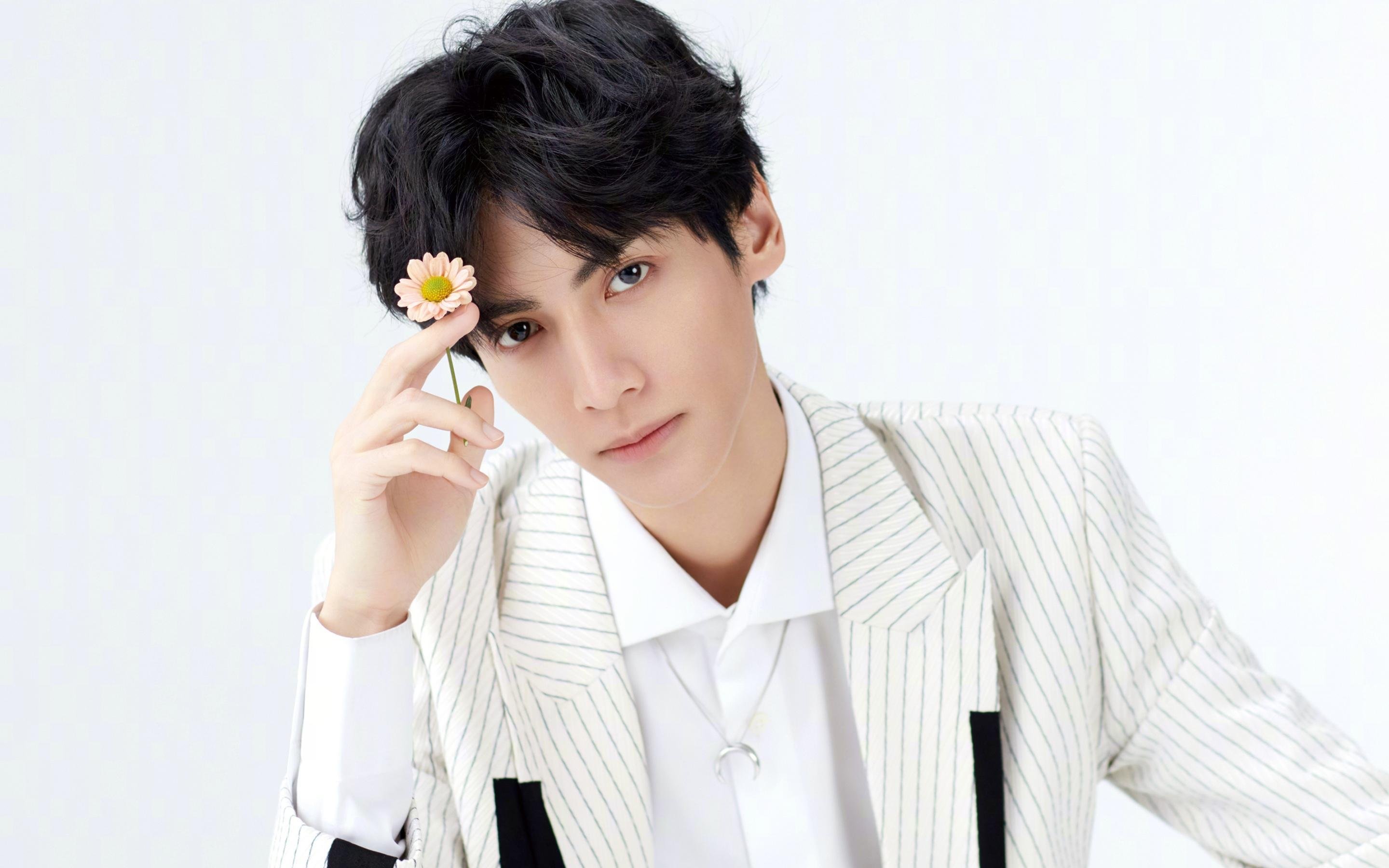 开云体育平台APP-红牛奔腾压巴拉圭，德布劳内里程碑之夜，足球双星闪耀全球