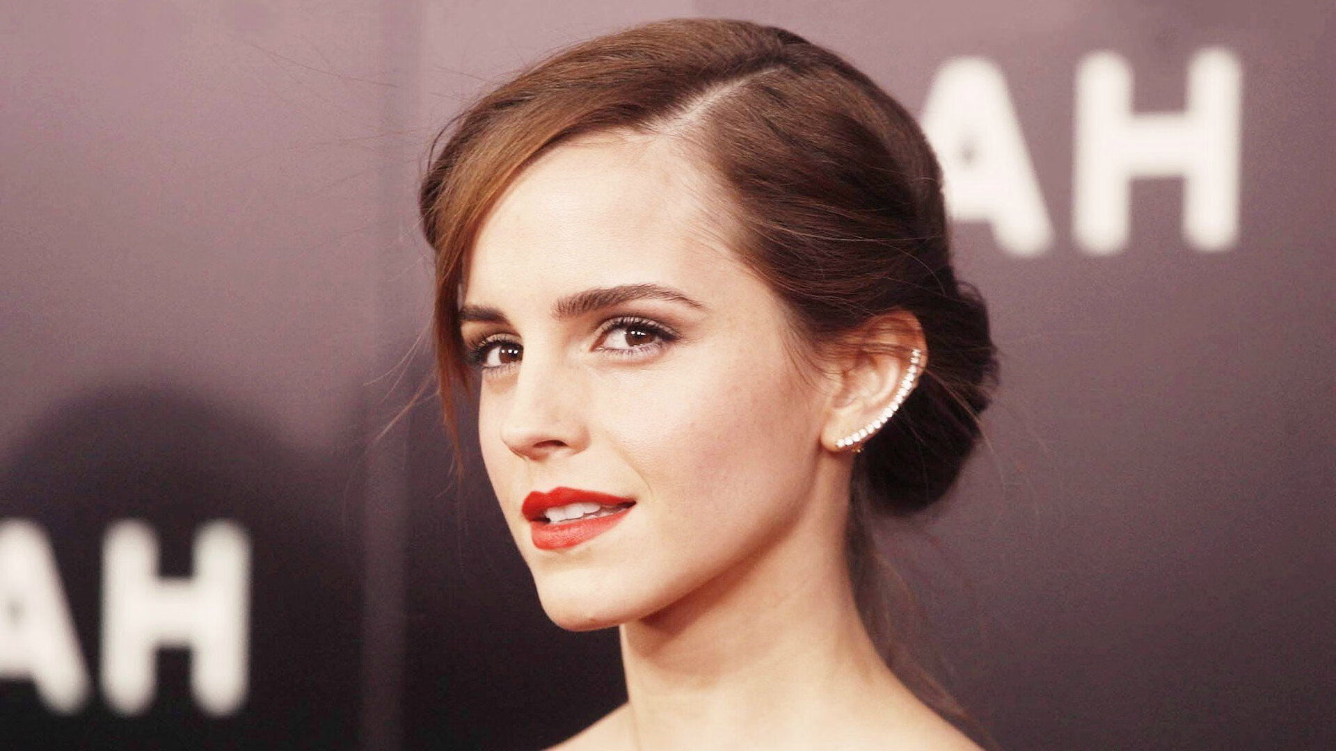 铁卫擎天!德里赫特全程高能输出,巴黎与曼城激战未分胜负