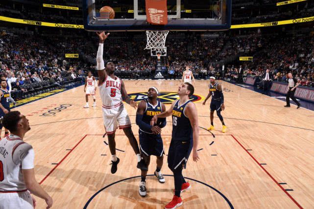 开云下载-公牛对阵吉林队，保罗节奏完全掌控