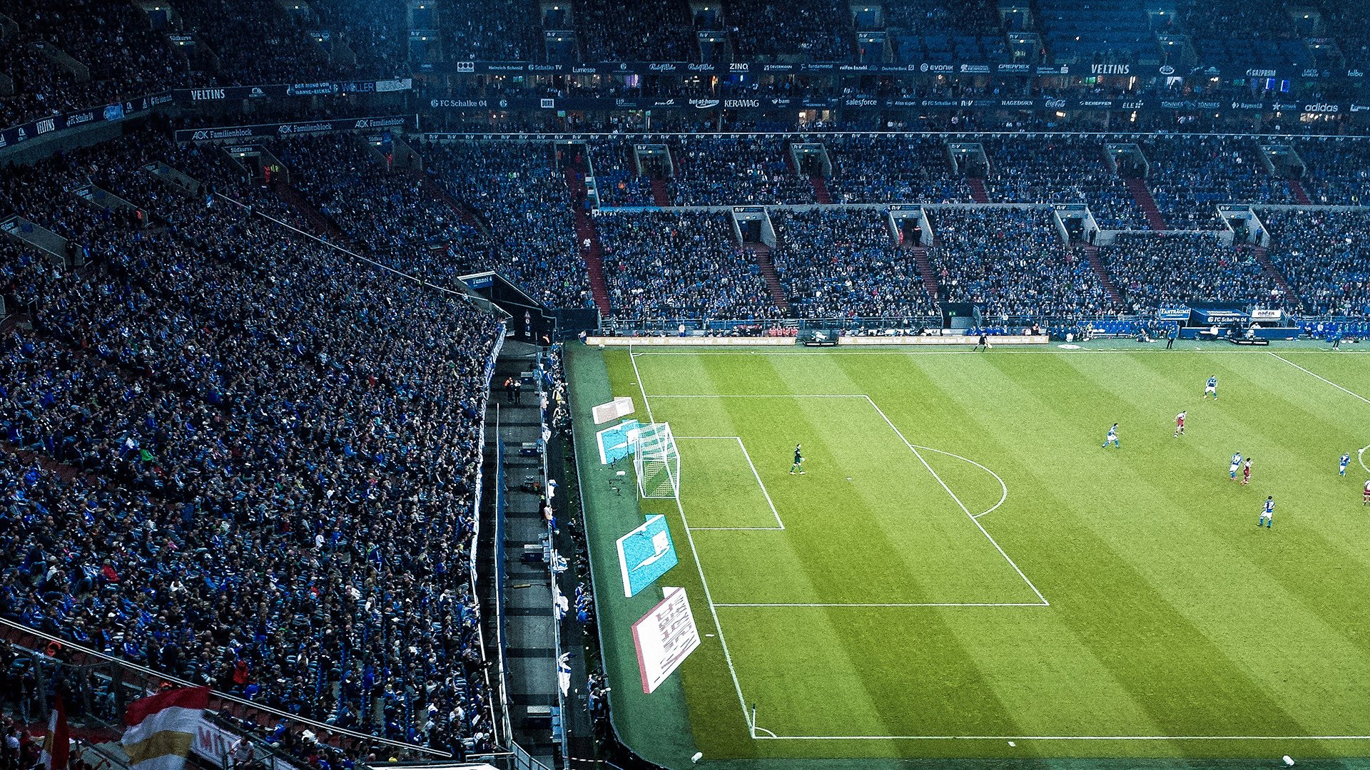 极限逆转，塞维利亚的球场狂想与范戴克的赛道统治