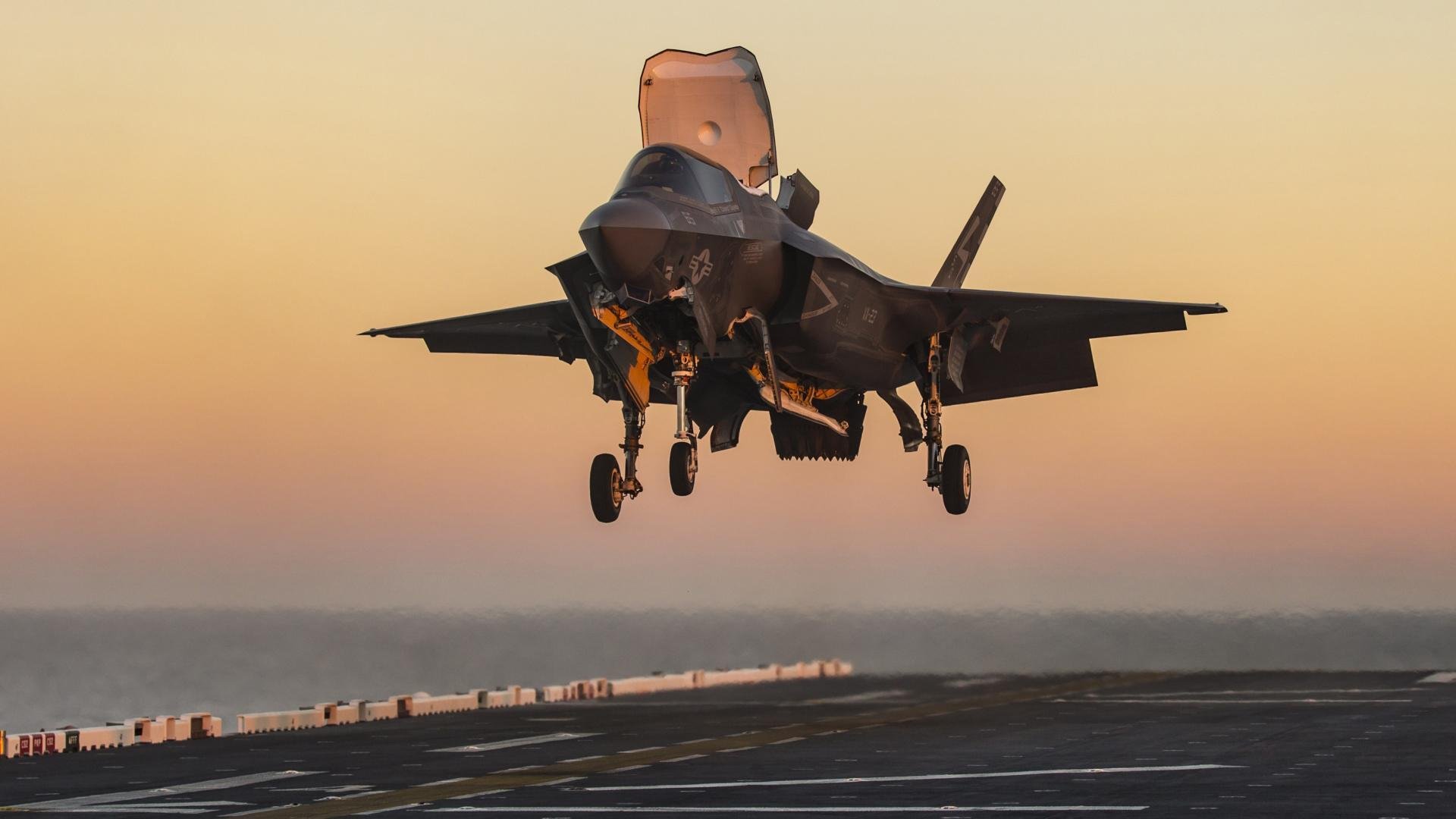 开云体育在线-阿劳霍带队取胜，马赛力克尼日利亚，友谊赛中的激情碰撞